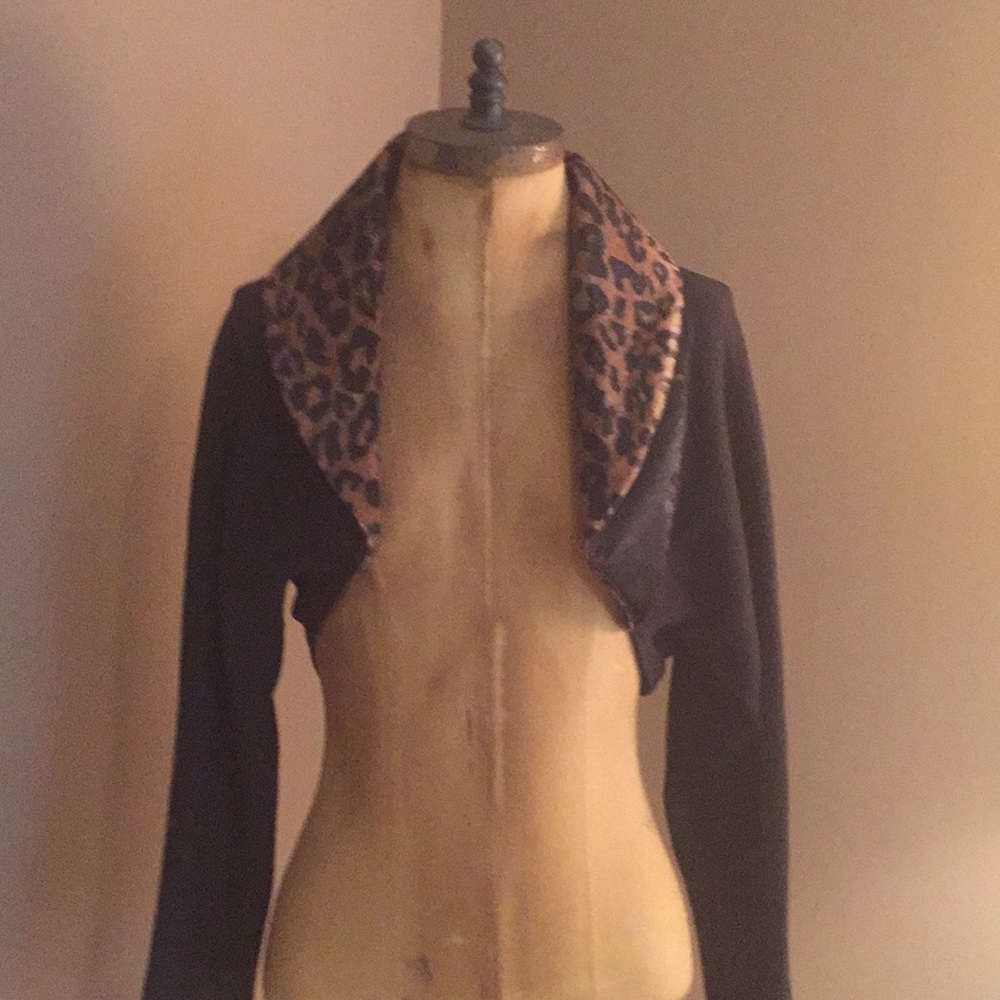 Versatile shrug